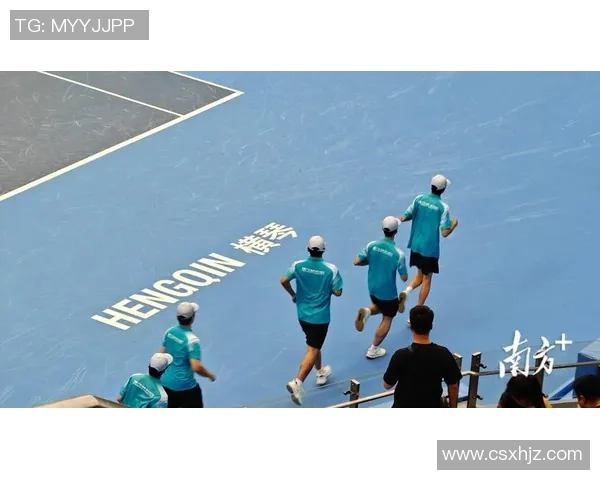 重庆网球队精英赛逆袭之旅展现团结拼搏精神与不屈意志